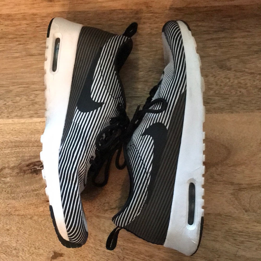 Nike Air Max Thea Tennis Shoes